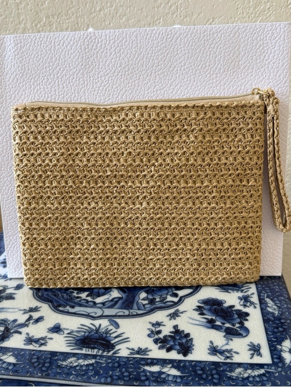 DIOR Beige Woven Wristlet Pouch Beauty & Large Dior shopping Bag - Picture 4 of 4